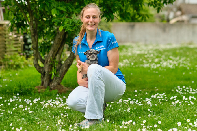 Tierärztin Carolin Baruffol